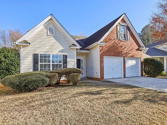 3rd image of 565 Clairidge Ln