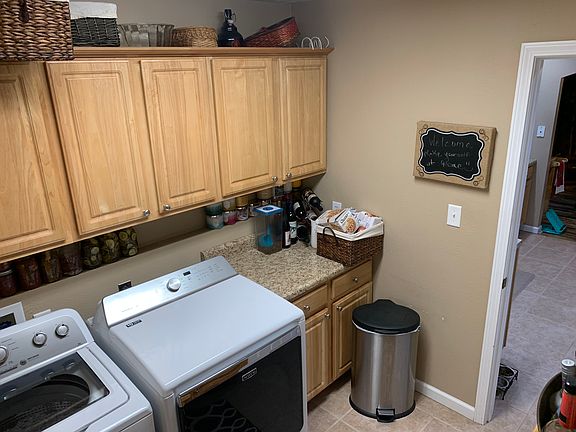 3rd image of 1411 Norton St
