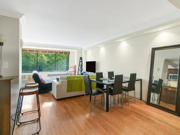 382 Central Park W APT 4B, New York, NY 10025