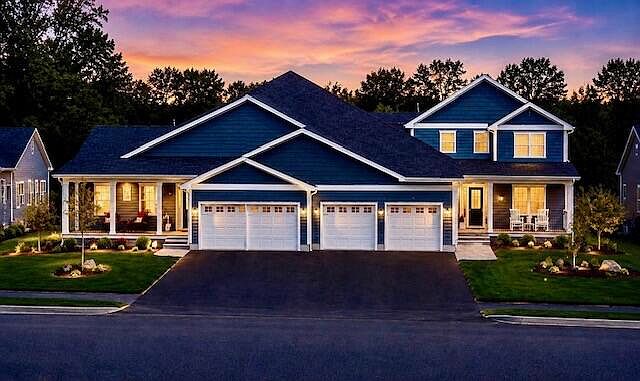 1st image of 15 Beacon Street #15