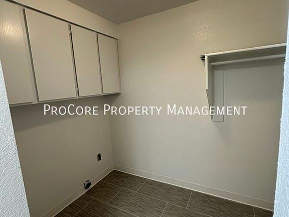4th image of 3051 N Linda Vista Ln