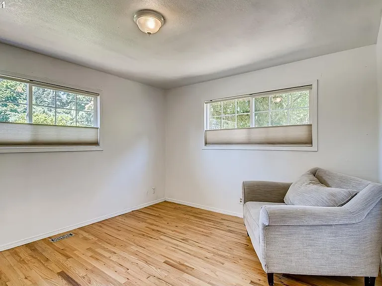 17902 SW Tamara Ave — Photo 14