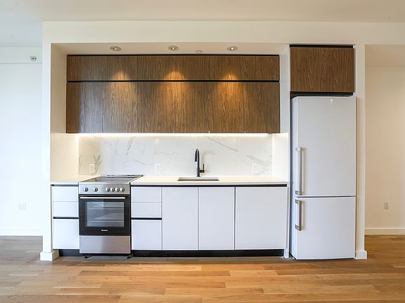 5th image of 1326 Ocean Ave APT 5K