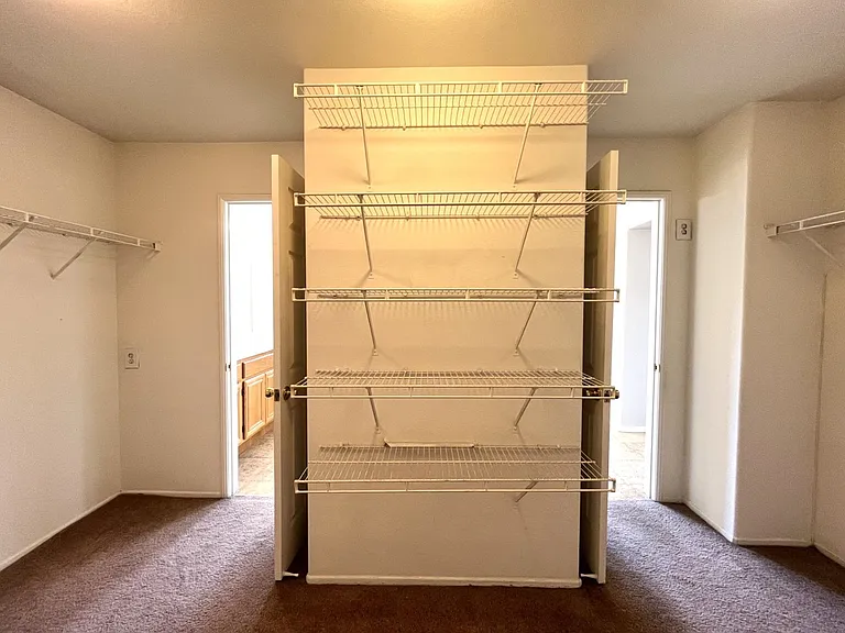 4130 Prairie Dunes Dr — Photo 27