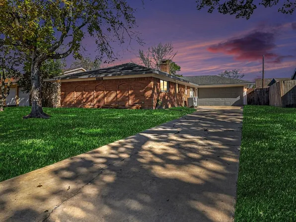 11219 Sagehill Dr, Houston, TX 77089