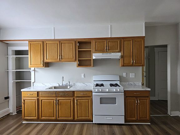 3rd image of 336 Quinnipiac Ave #3