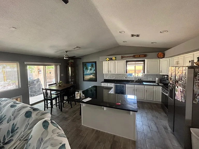 11656 E Calle Gaudi — Photo 2