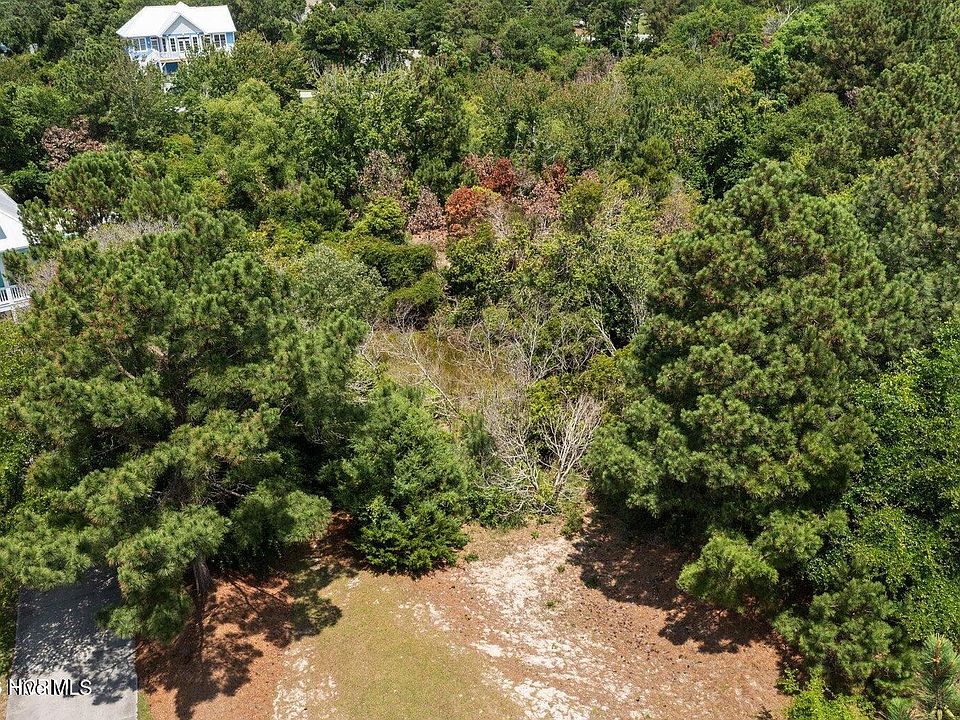 1st image of 302 Governor Safford Ln #9