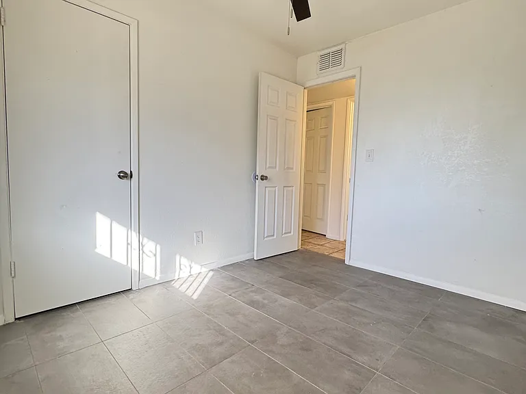 1809 S 7th Ave — Photo 6