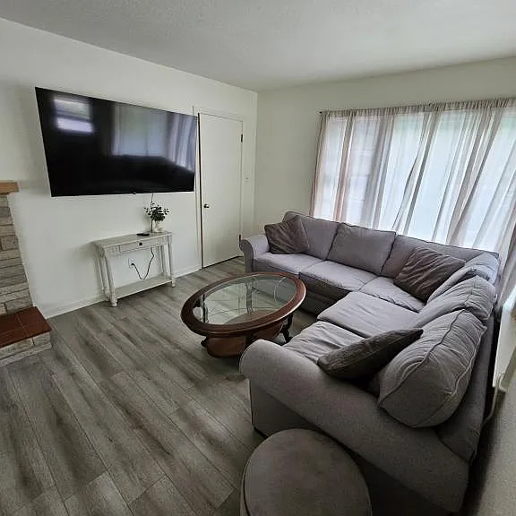 503 Rosa Ave — Photo 3