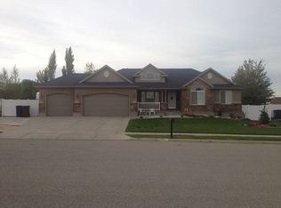 3755 W 6050 S, Roy, UT 84067