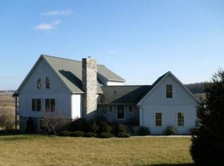 18 Hillside Dr, Schuylkill Haven, PA 17972