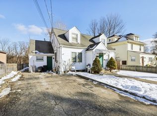32 3rd St, Butler, NJ 07405