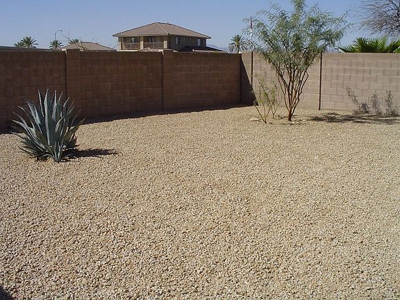 5th image of 10643 W Yukon Dr