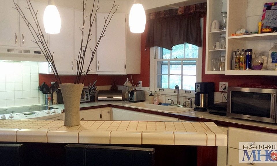 2nd image of 219 Sprucewood Dr