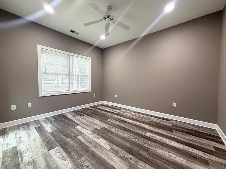 33 Augustine Rd — Photo 10
