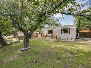 905 Avon St, Dallas, TX 75211