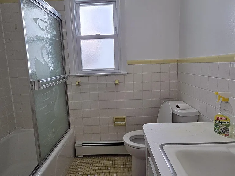 777 Montgomery St #1 — Photo 37