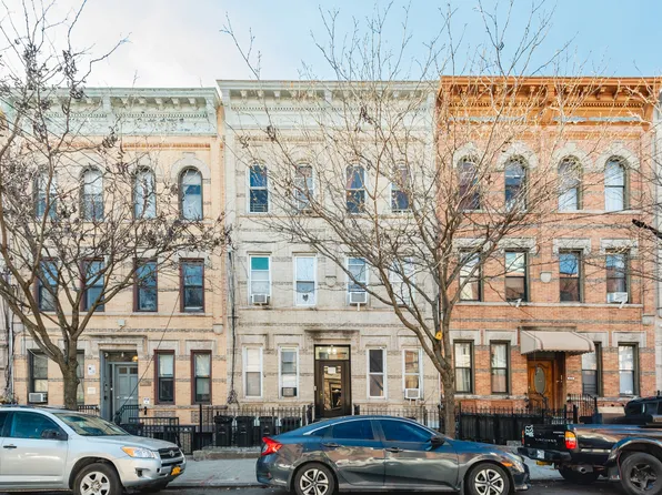 321 Menahan Street image 1 of 22