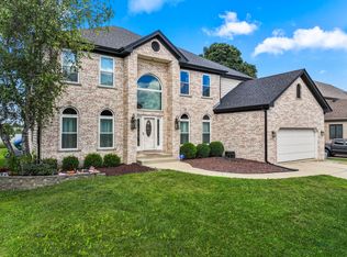 1063 Parkview Cir, Carol Stream, IL 60188