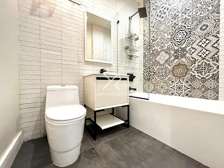 806 Saint Johns Pl #1D — Photo 6