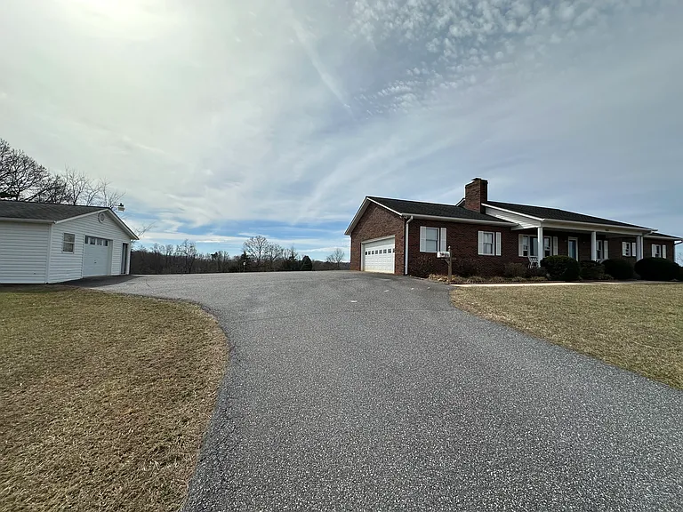 583 Damascus Church Rd — Photo 3