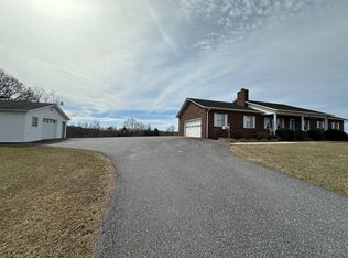 583 Damascus Church Rd, Statesville, NC 28625