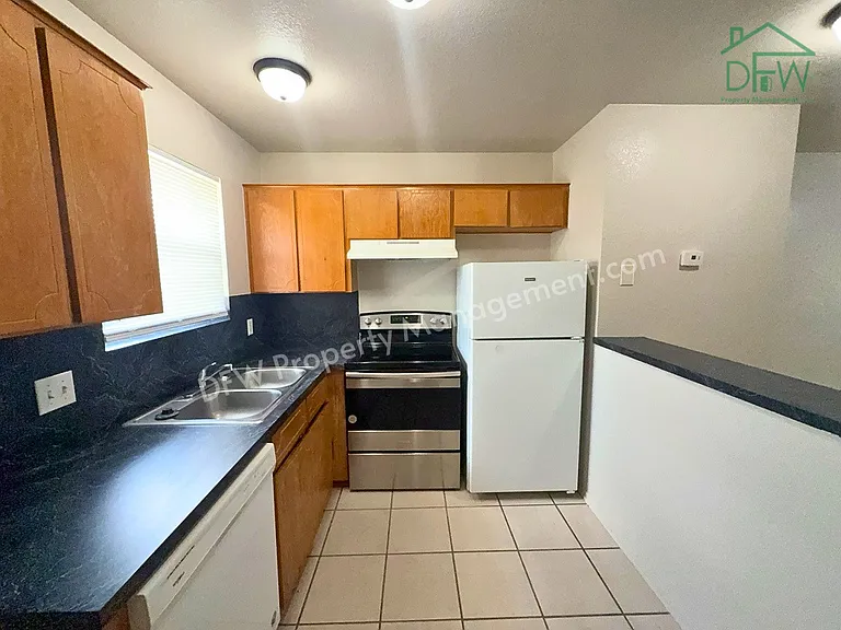 1108 Shanarae Cir #B — Photo 6
