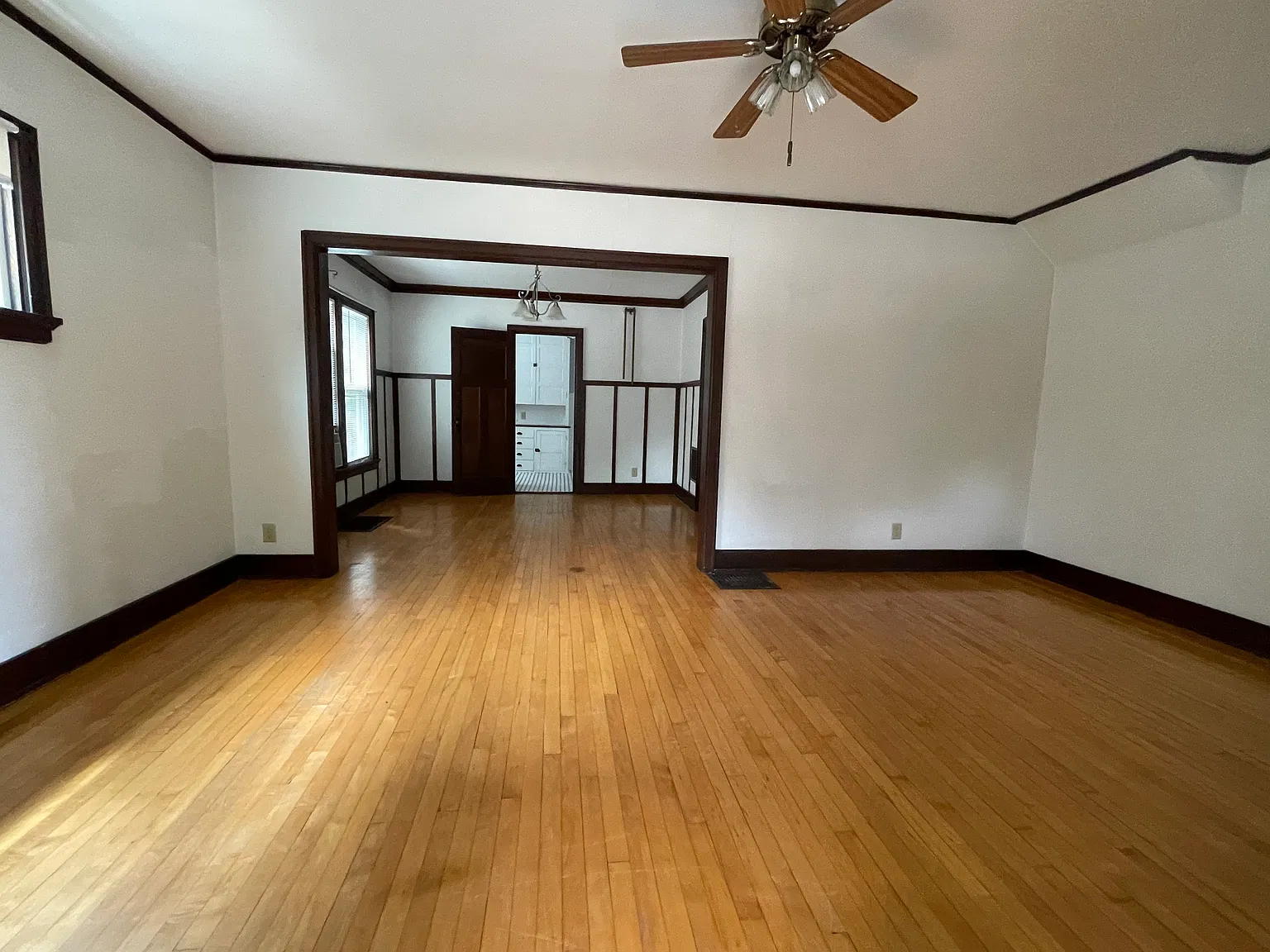 2 bed, 970 sqft, $2,150 — Photo 4