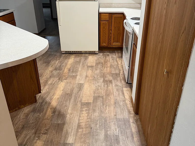 2830 Willow Dr — Photo 7