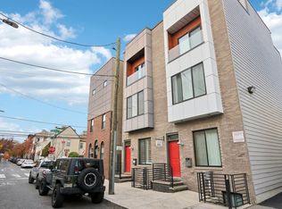 1033 Marlborough St, Philadelphia, PA 19125