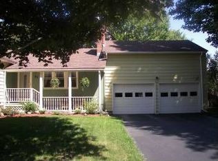 61 Stokes Ln, Shelburne, VT 05482