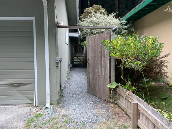 1546 Beverly Dr #B, Arcata, CA 95521