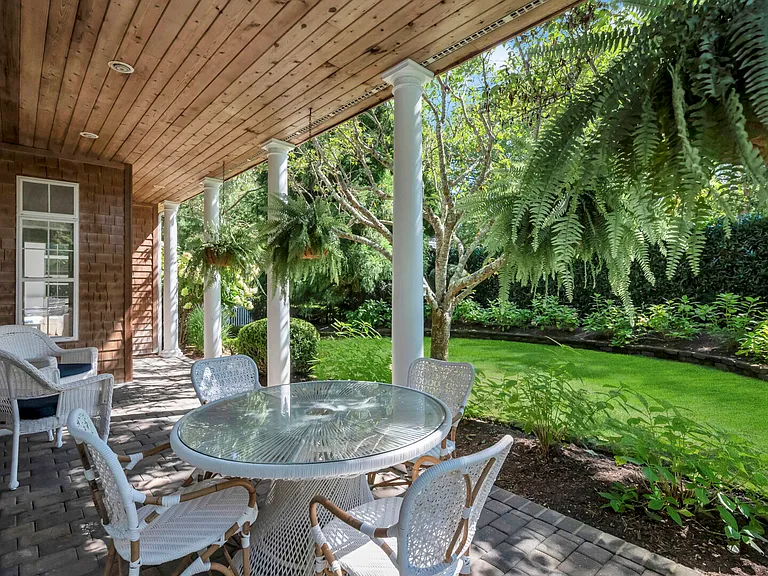 10 Hedges Ave — Photo 33