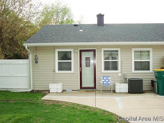 4th image of 1439 Summit St