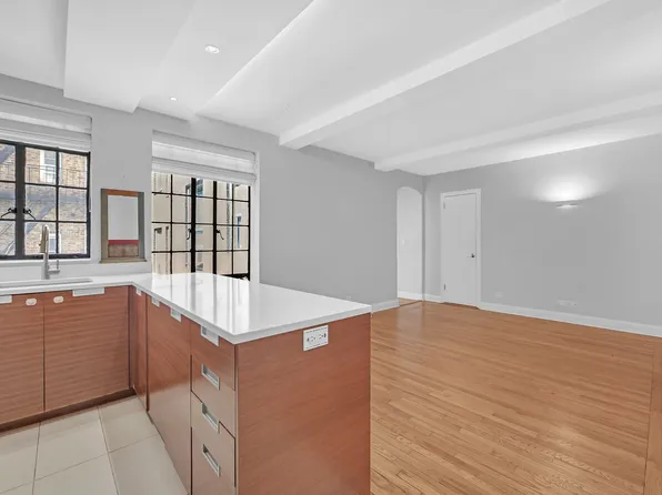 333 East 43rd Street image 1 of 21