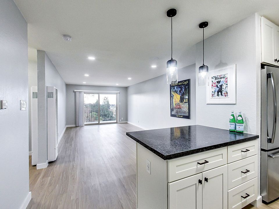 1st image of 281 Macarthur Blvd APT 104