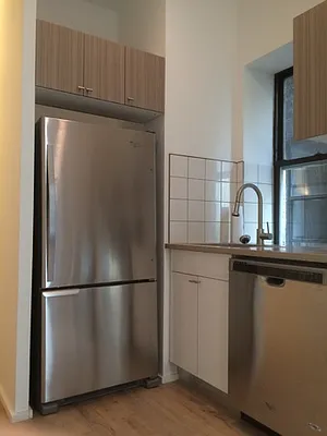 Rented by New Holland Residences | media 30