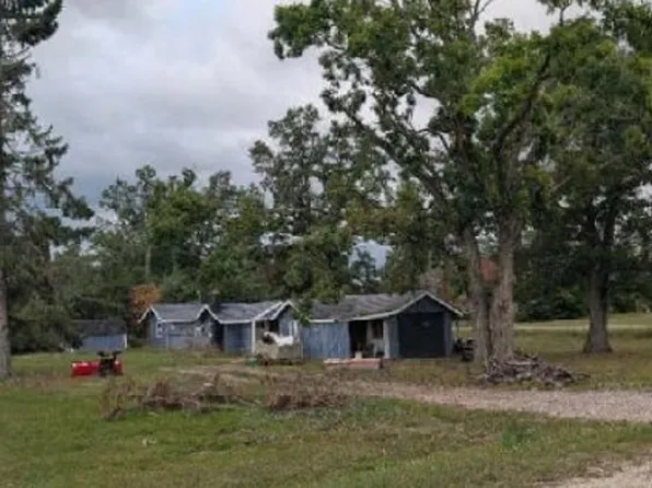 3064 Bay St, Lewiston, MI 49756