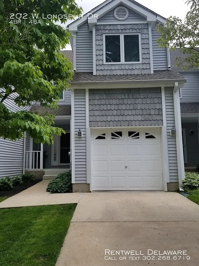 202 W Longspur Dr photo 1