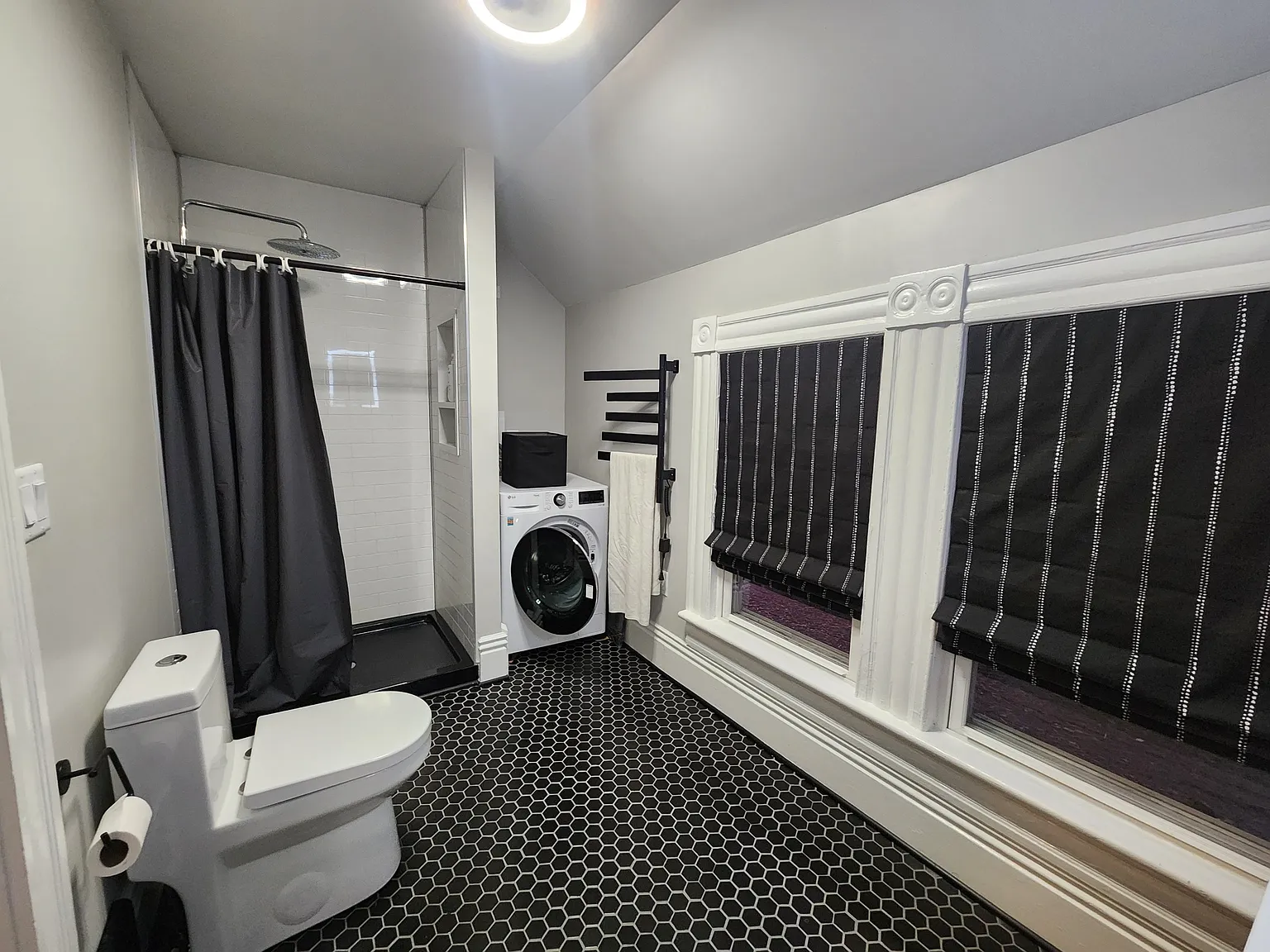 2 bed, 850 sqft, $1,300 — Photo 4