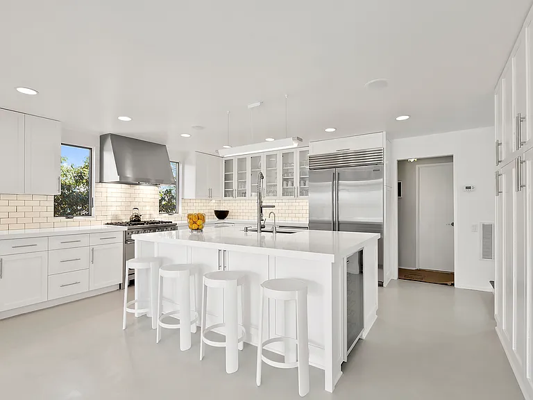 400 Jobs Ln — Photo 7