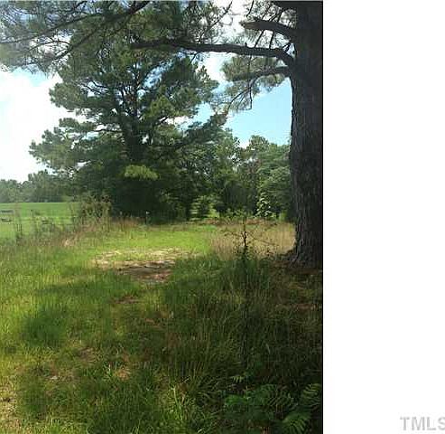 2nd image of 395 Wood Rd