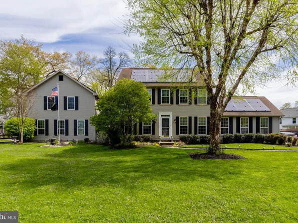 2203 Rockwell Ave, Catonsville, MD 21228