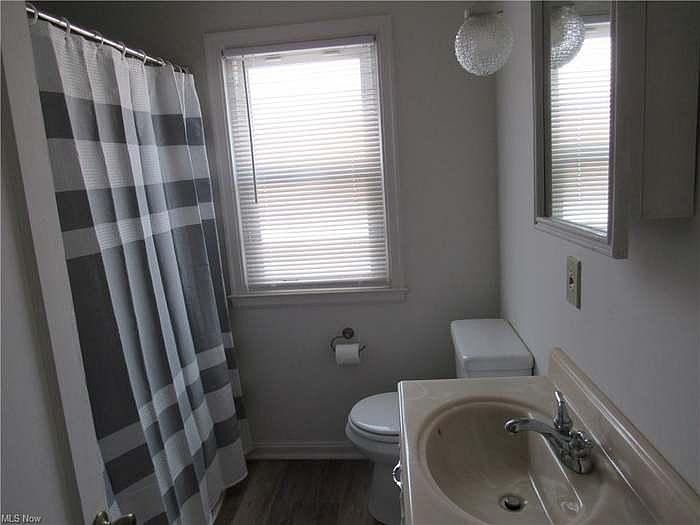 1st image of 2937 Garfield Blvd