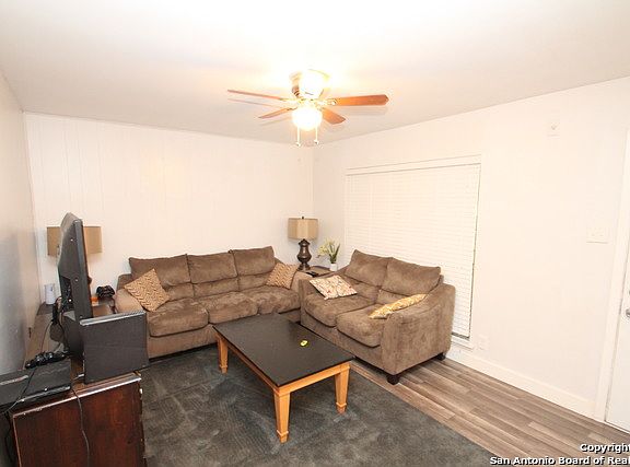 4th image of 6310 Amberwood Dr
