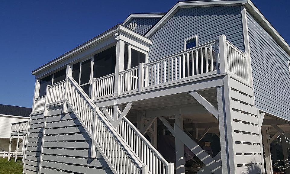 2nd image of 300 62nd Ave N