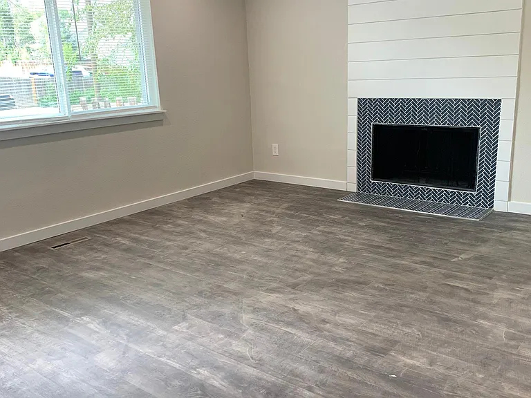 338 25th Avenue Ct #A — Photo 2