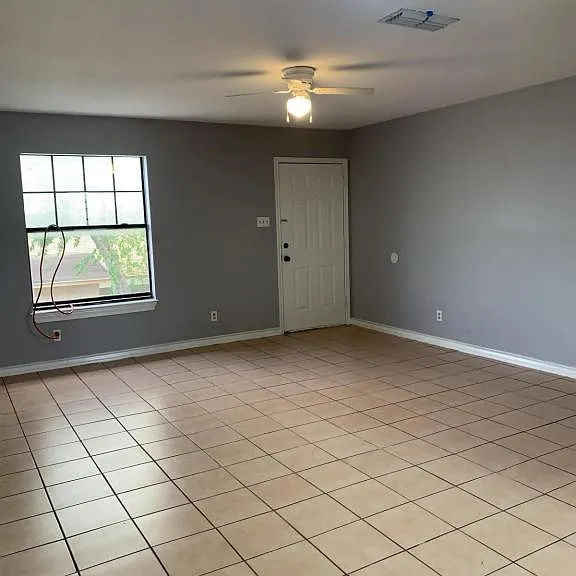 3118 Chacota St — Photo 3