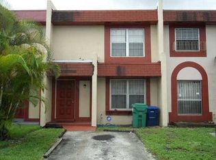 2766 NW 196th St, Miami Gardens, FL 33056